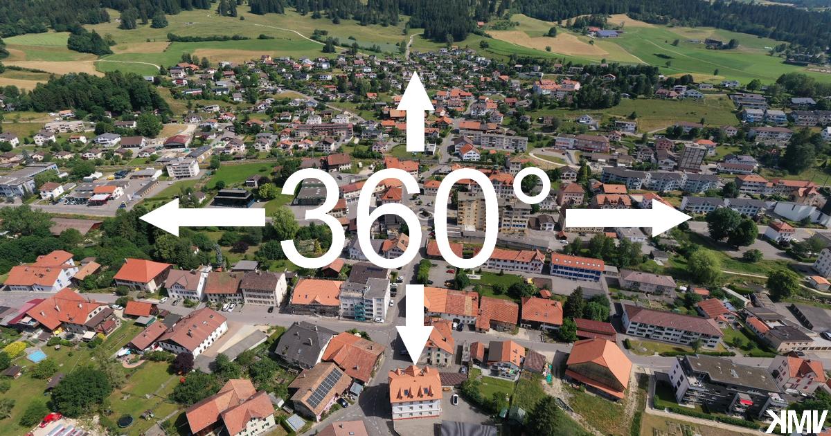 Malleray depuis la place de sport Champ-Martin